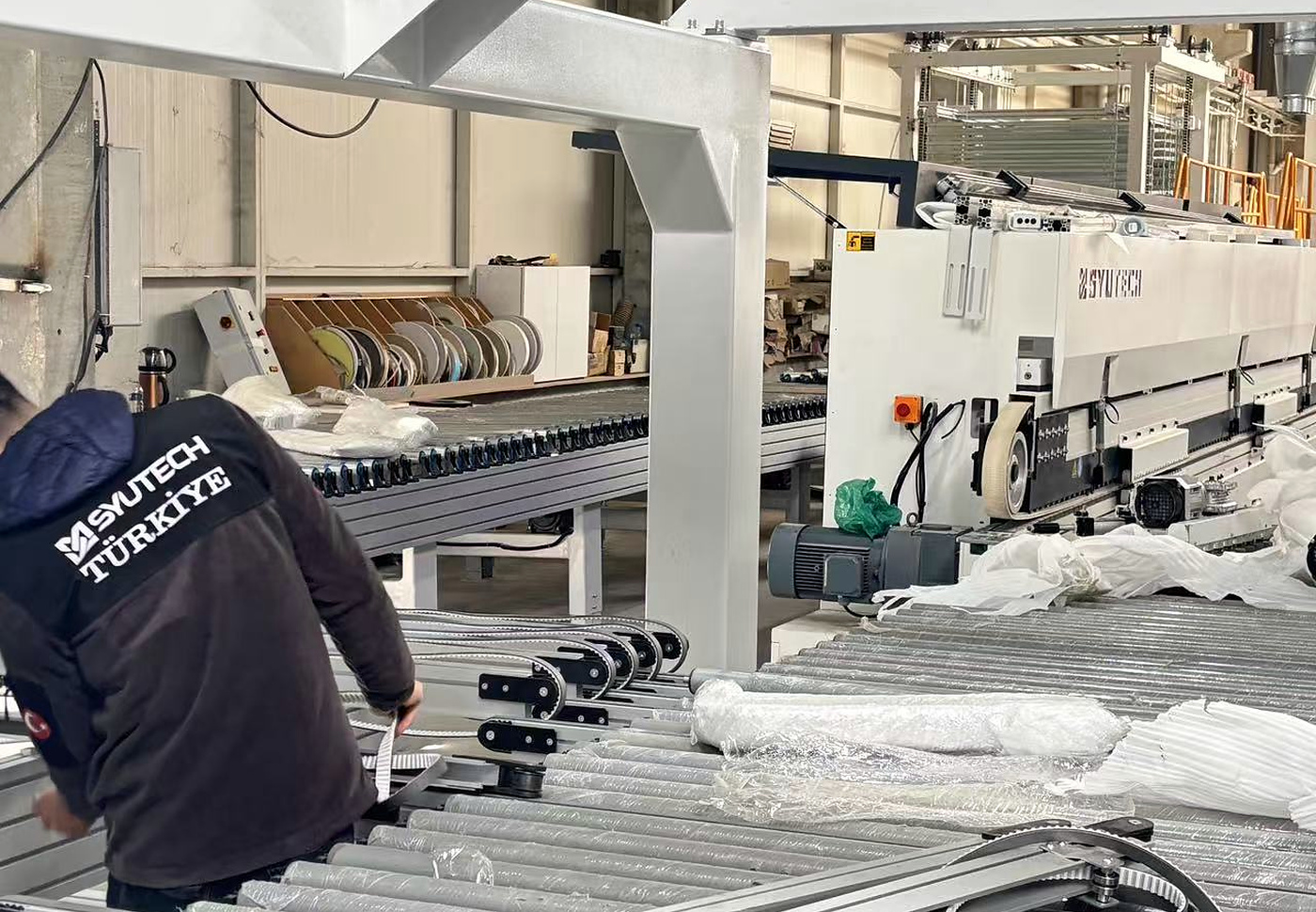 Factory automation conveyor