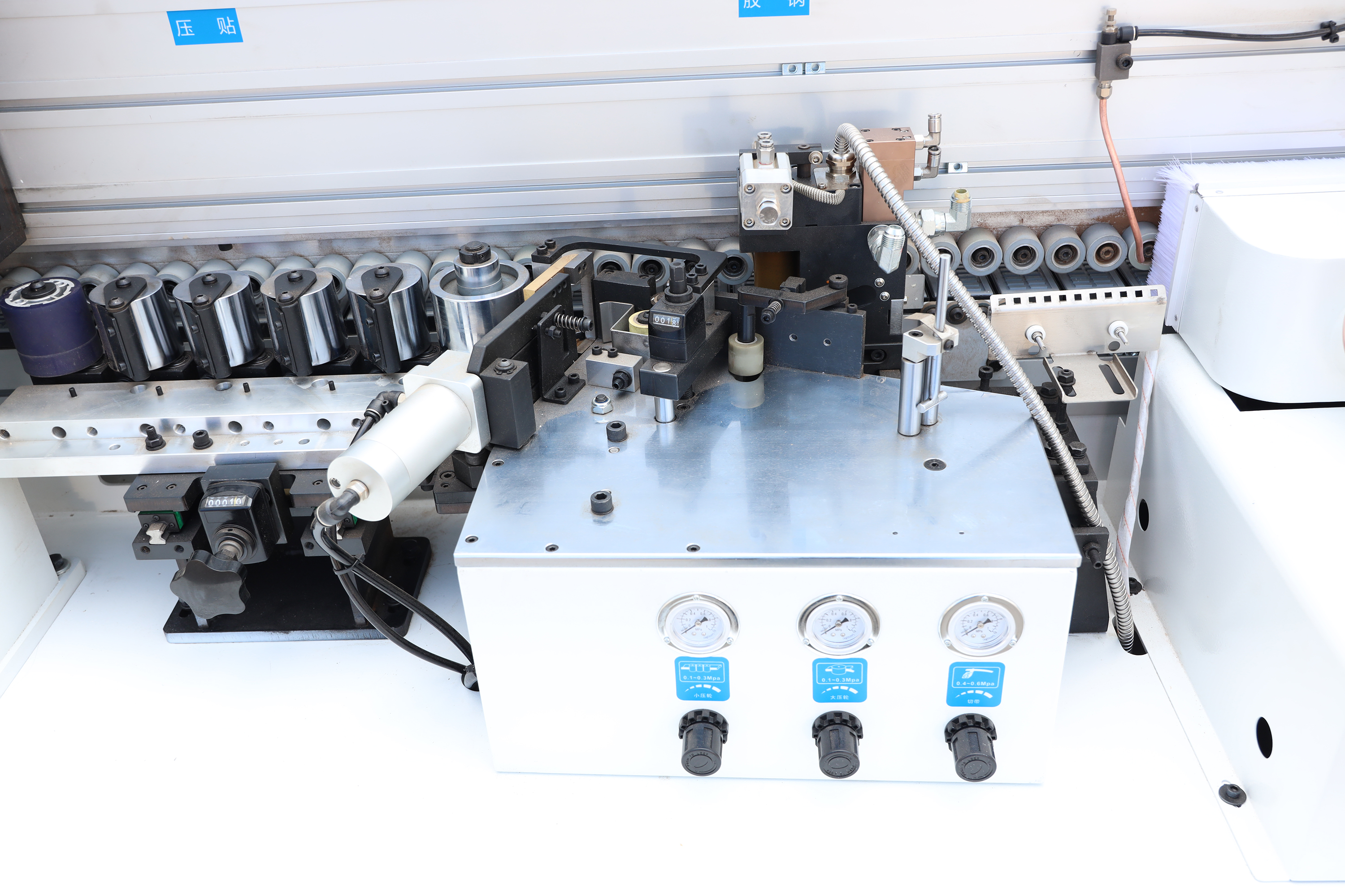 HK--630 Gluing & Edge Banding