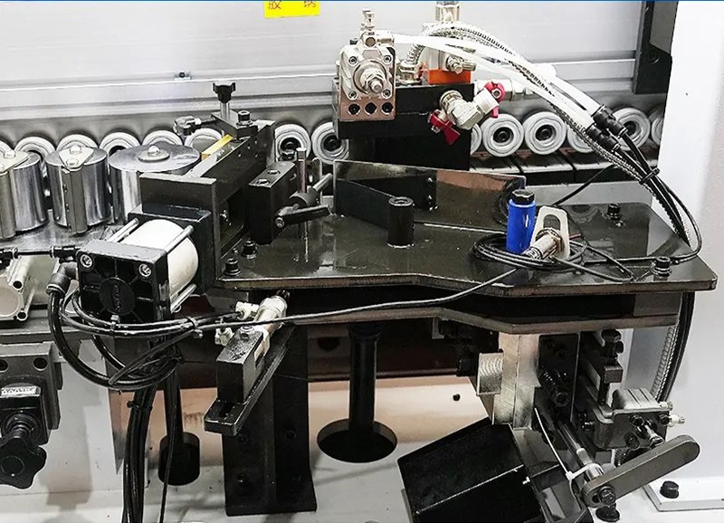HK968P Automatic Edge Banding Machine End Cutting