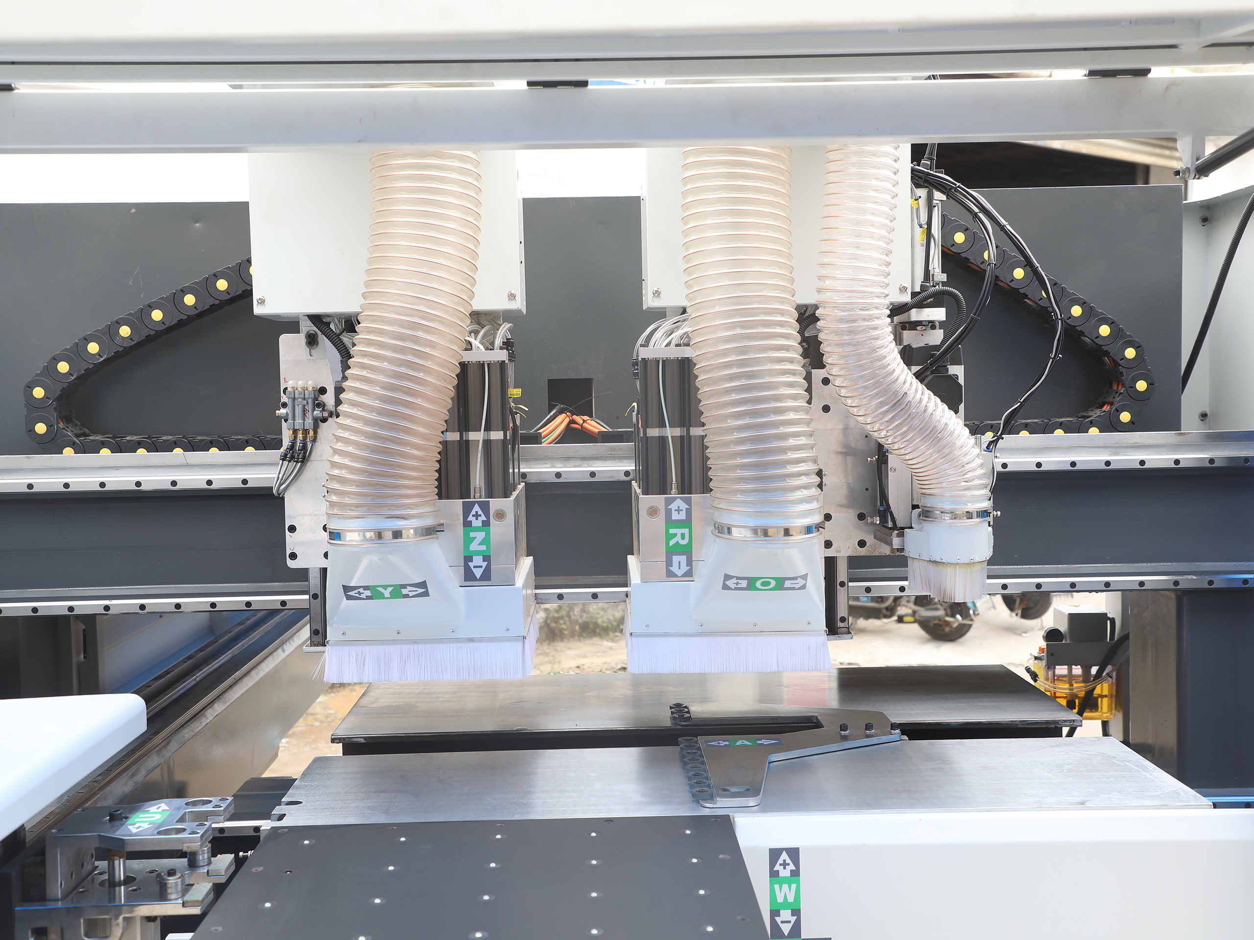 HK612B Six-Sided CNC Drilling Machine Machine Detail
